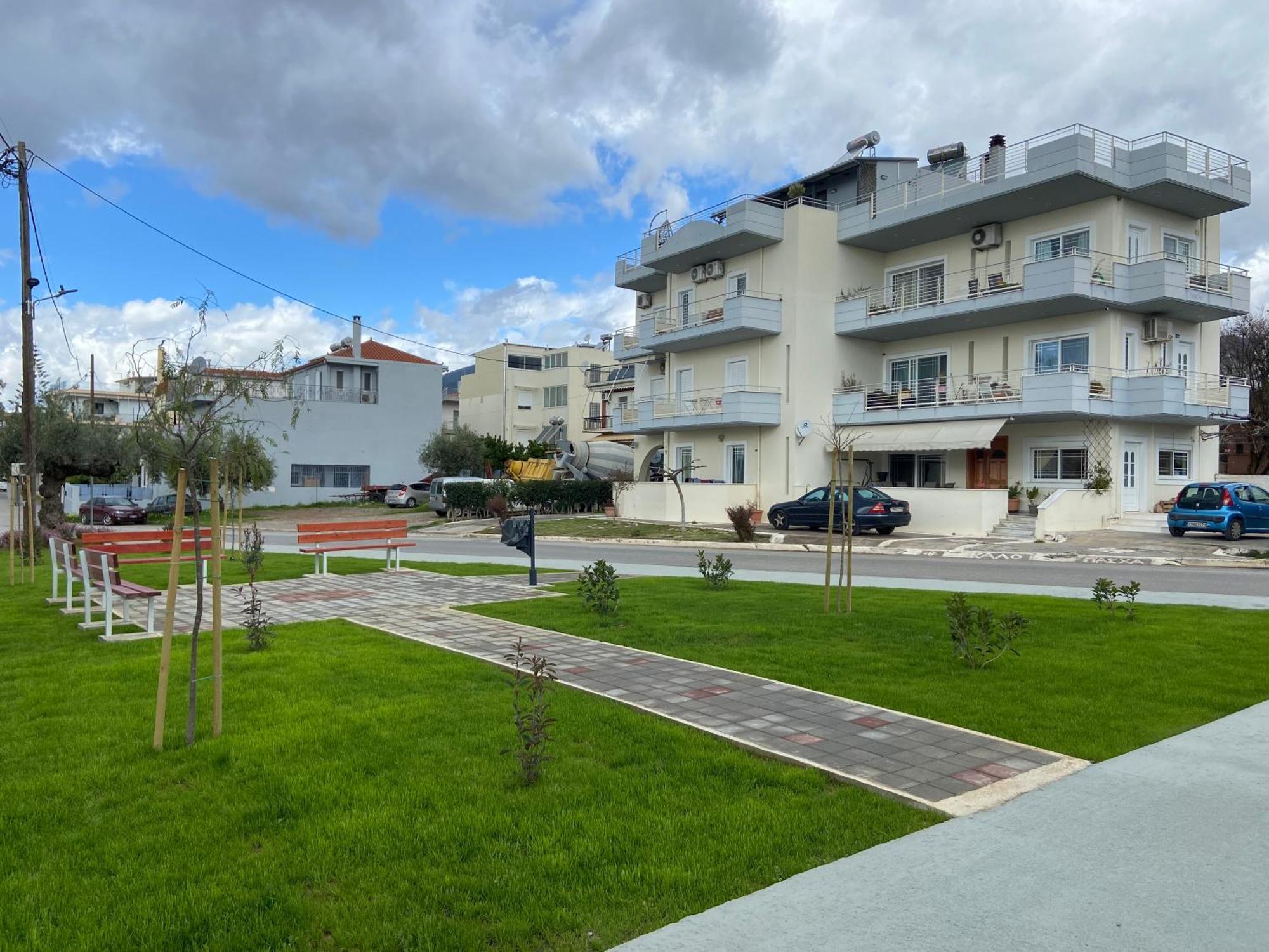 Kiriakos Apartment Kalamata Bagian luar foto