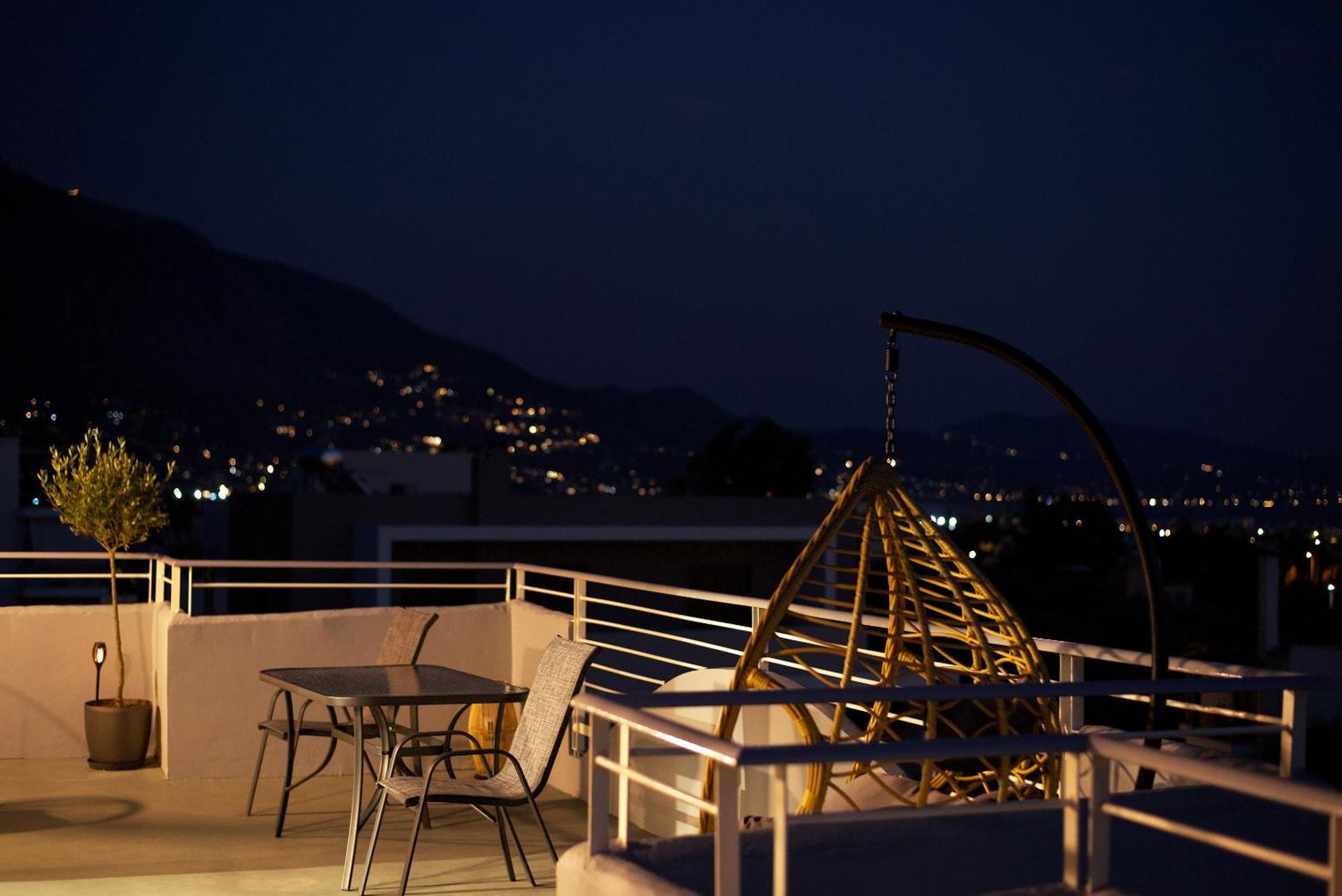 Kiriakos Apartment Kalamata Bagian luar foto