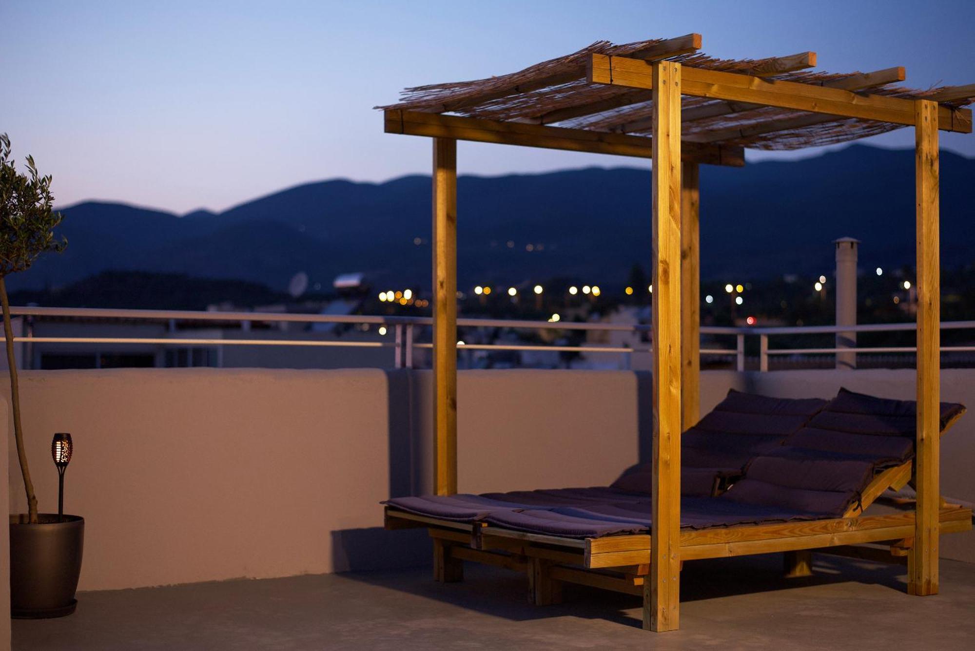 Kiriakos Apartment Kalamata Bagian luar foto